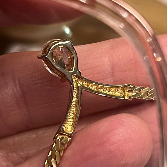 Gold Necklace with “Diamond” Beautiful Condition, Vintage, Shiny Gold - Picture 6 of 7